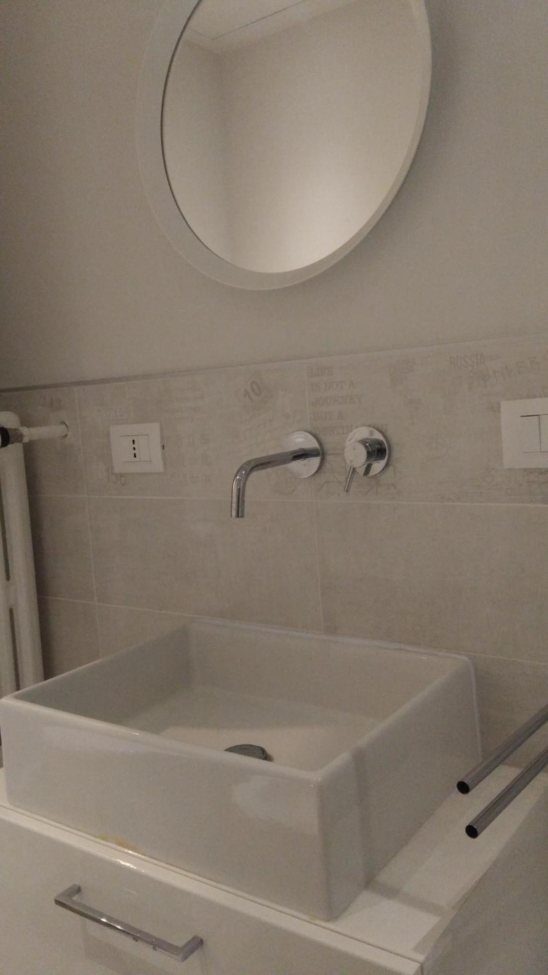 Apartament White *